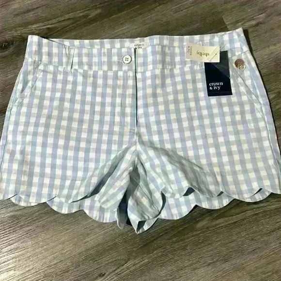 Crown& Ivy Shelby short - Picture 1 of 6